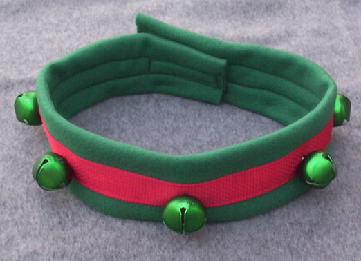 bellcollarredgreen1.jpg